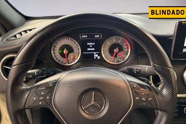 MERCEDES-BENZ A 200 1.6 TURBO URBAN 16V GASOLINA 4P AUTOMÁTICO 2013/2013